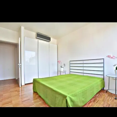Newshause 2nd Luxury Oldtown Centre